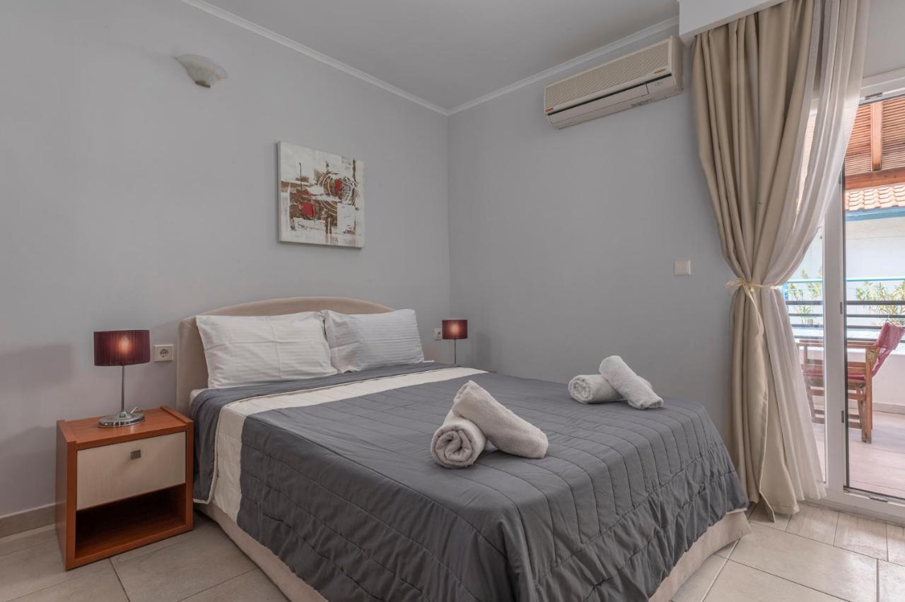 Adonis Aparthotel